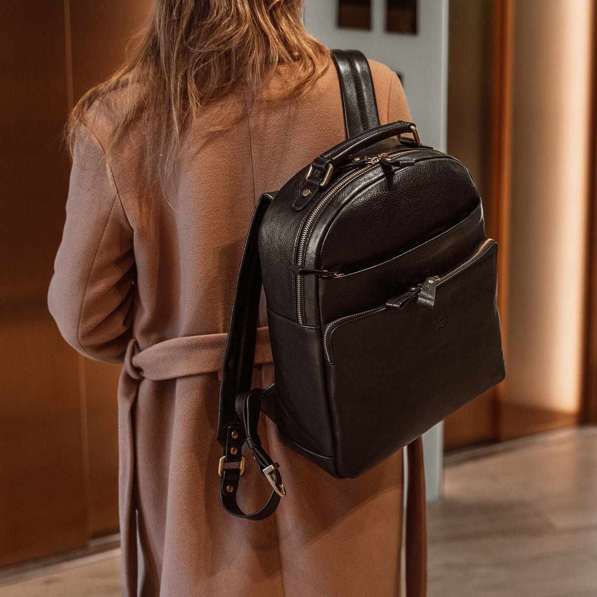 Liberty – Elegant Full-Grain Leather Backpack for Women
